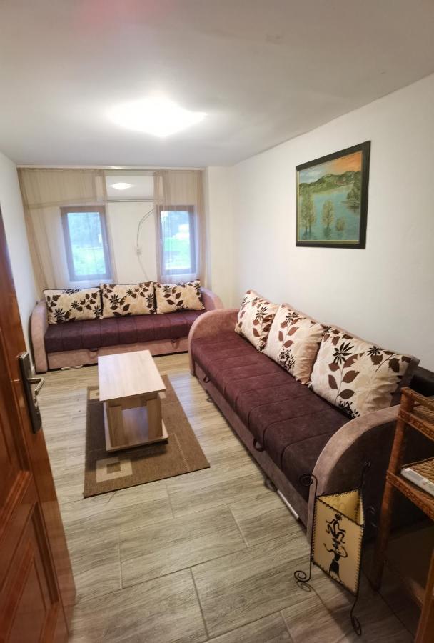 Danube Fairy Villa Futog Exteriör bild